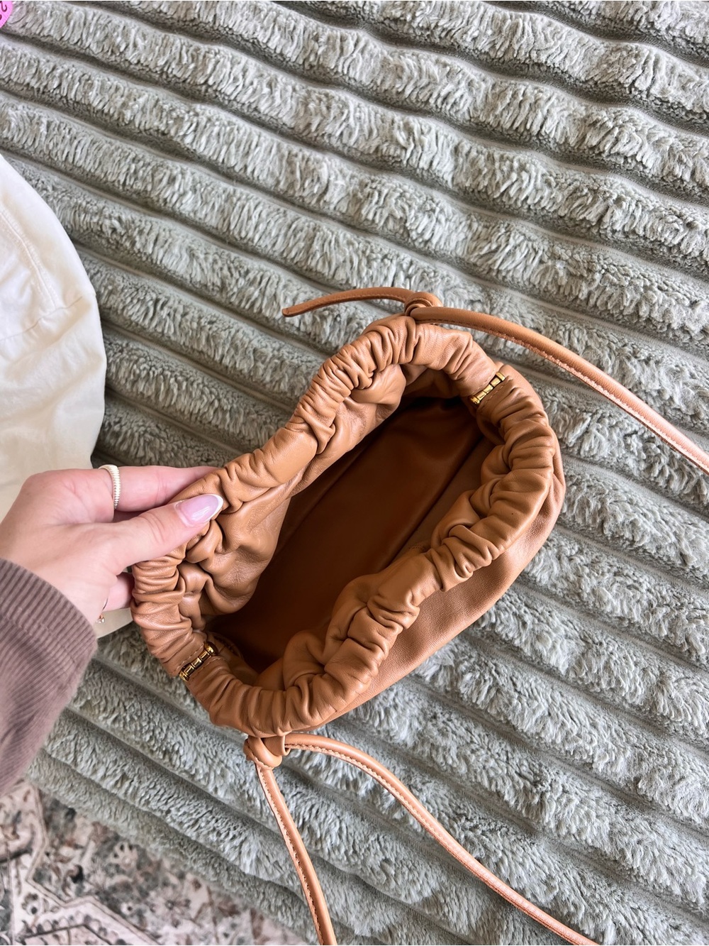 Mansur Gavriel Mini Cloud Clutch/Bag Tan Like New Condition - Picture 11 of 12